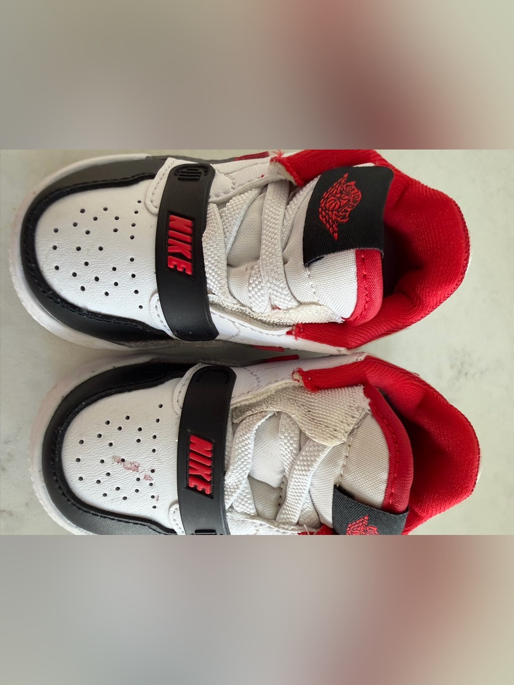 Nike Kids White, Black and Red Sneakers